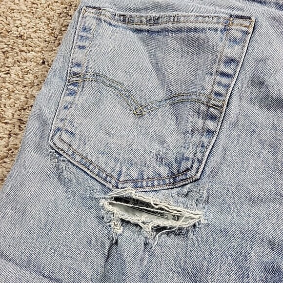 Levi’s 501 Denim Shorts Mens 30 Distressed Cutoff Raw Hem Ripped 5" Inseam - Picture 6 of 7